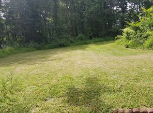 518 Creek Rd, Poughkeepsie, NY 12601