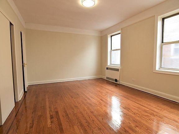 3rd image of 580 E 17th St APT 6C