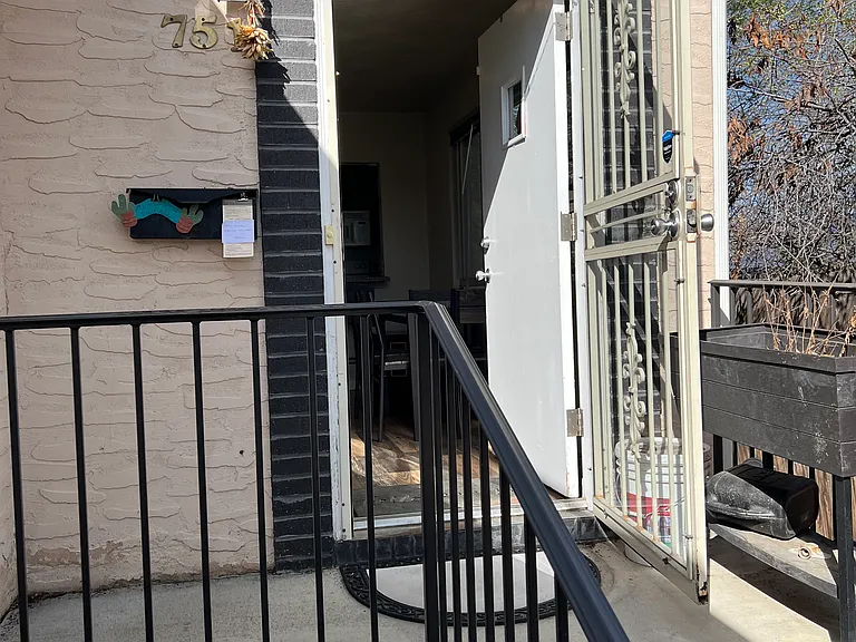 751 Newton St — Photo 17