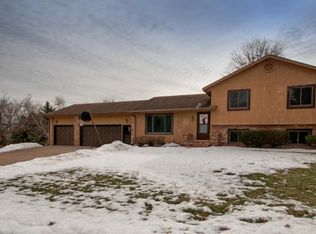 1951 Crown Point Dr, Mendota Heights, MN 55118
