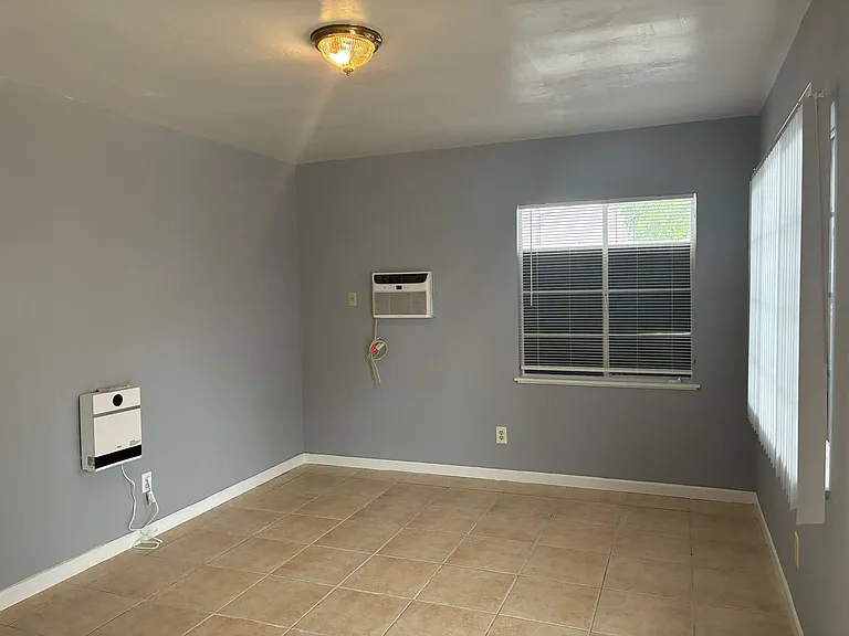 1291 N Sierra Way #1291 — Photo 5