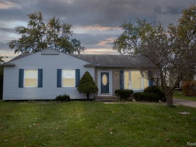 5783 Williamsburg Ct, Waterford, MI, 48327
