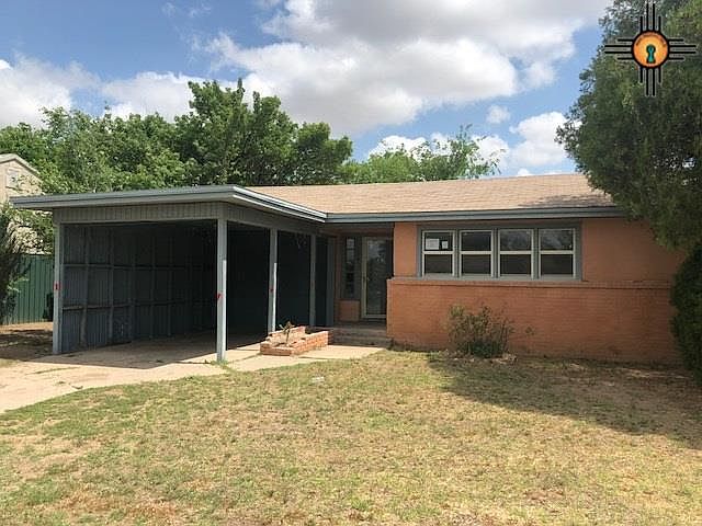 1st image of 204 W Avenue J