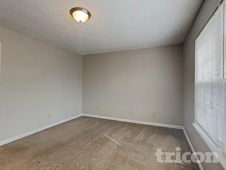 5531 Orth Ct — Photo 7