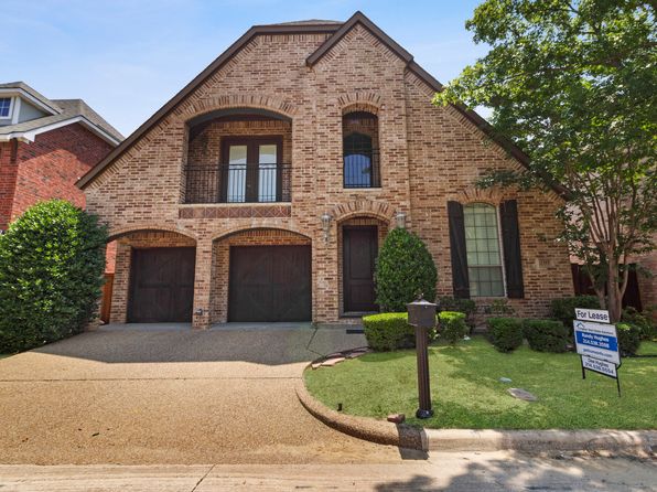 3240 Forestbrook Dr