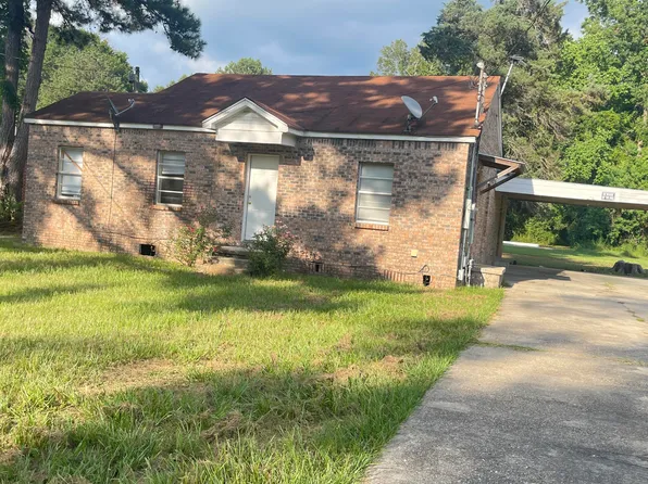1208 N Park Ave, Columbia, MS 39429