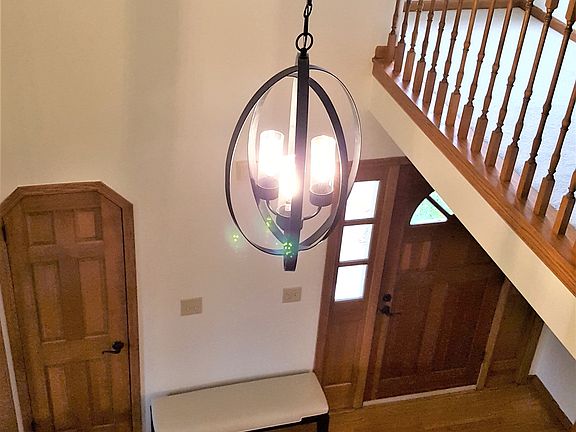 2 story open foyer