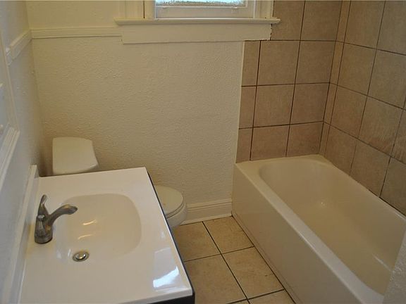 5th image of 3813 General Taylor St