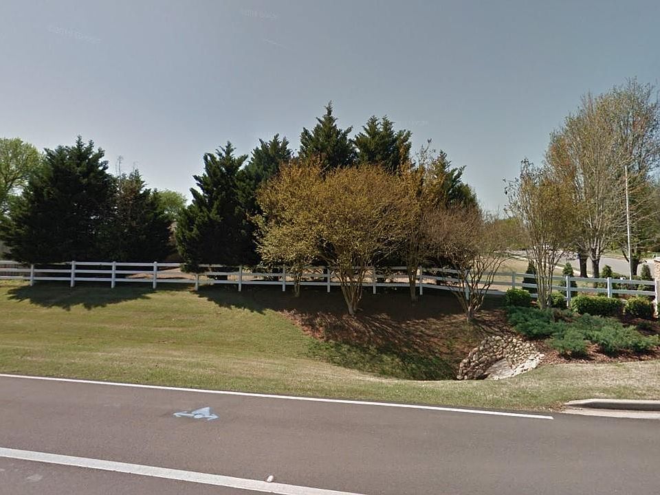 2nd image of Winchester Rd