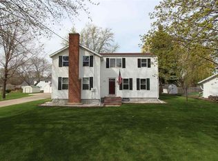 1481 Chicago St, De Pere, WI 54115