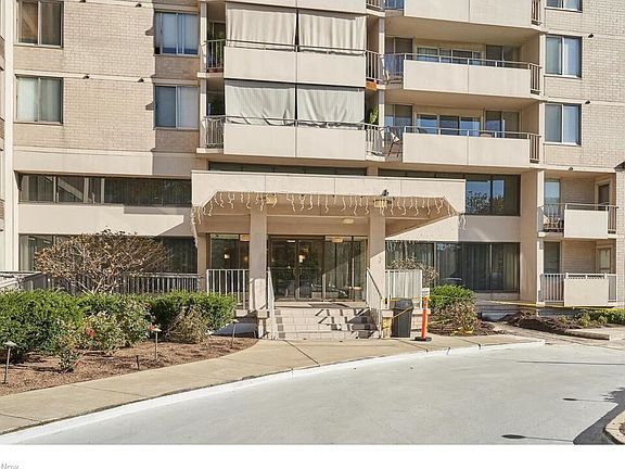 3rd image of 12900 Lake Ave APT 1110