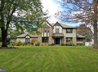 87 Walden Rd, Lebanon, PA 17042