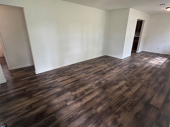 2nd image of 202 Quail Dr