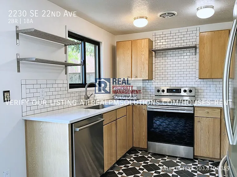 2230 SE 22nd Ave — Photo 11