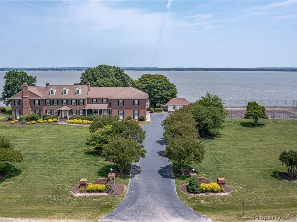 467 Daingerfield Rd, Tappahannock, VA 22560