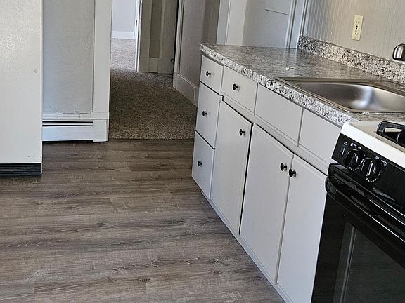 3rd image of 45 Pleasant St #9