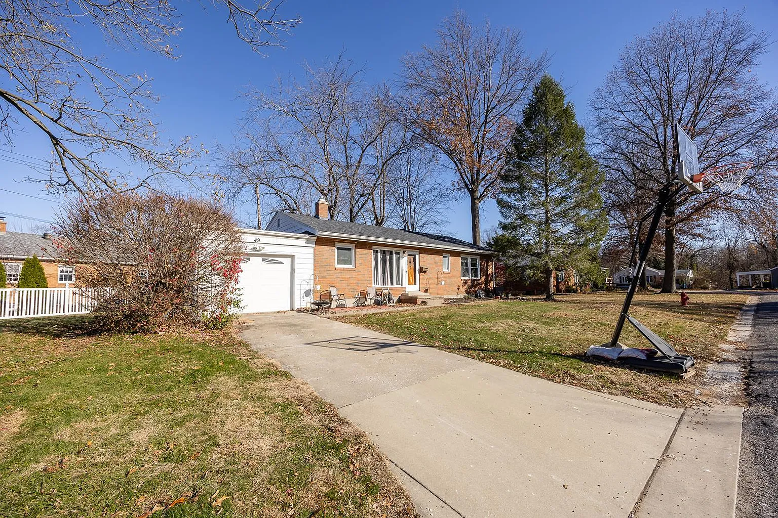 49 Washington Pl photo 1