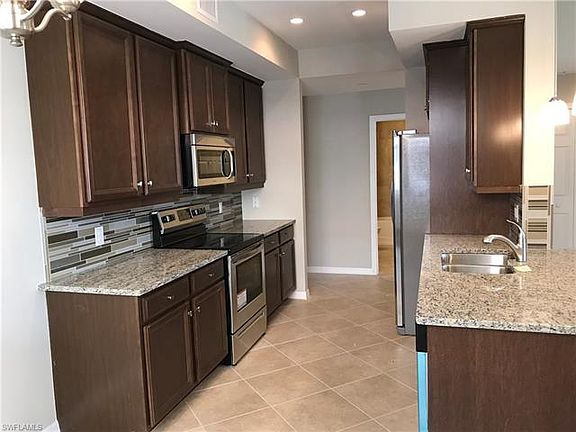 3rd image of 26221 Palace Ln Unit 102