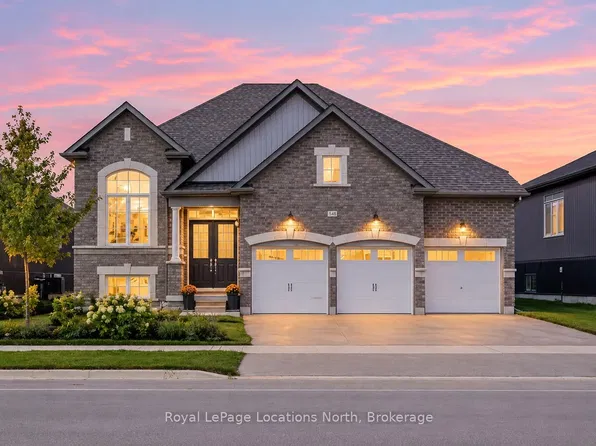 298 Ramblewood Dr, Wasaga Beach, ON L9Z 0C4