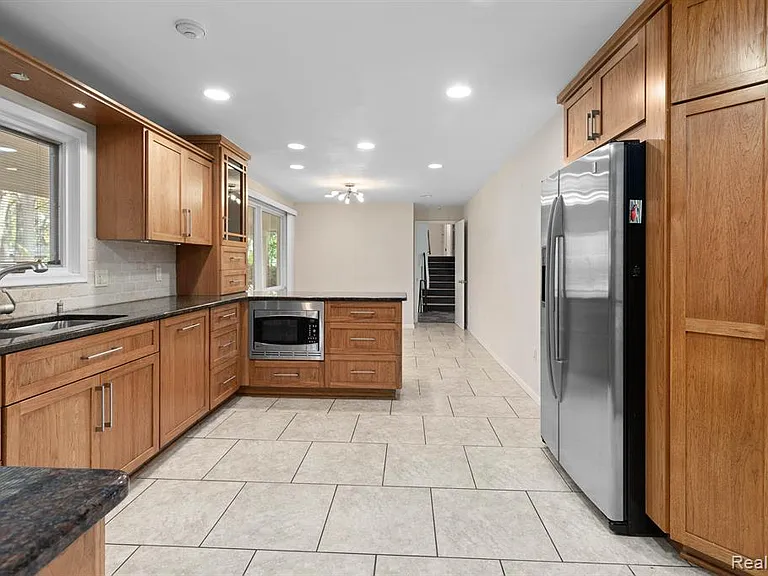 4966 Whispering Pine Ln — Photo 15