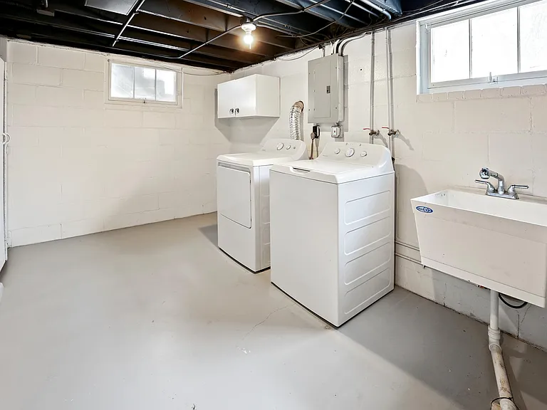 5403 William St — Photo 15