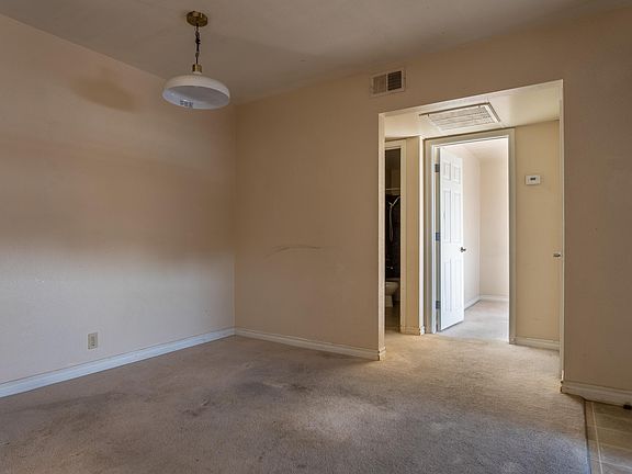 4th image of 4310 Sandy River Dr #52-1