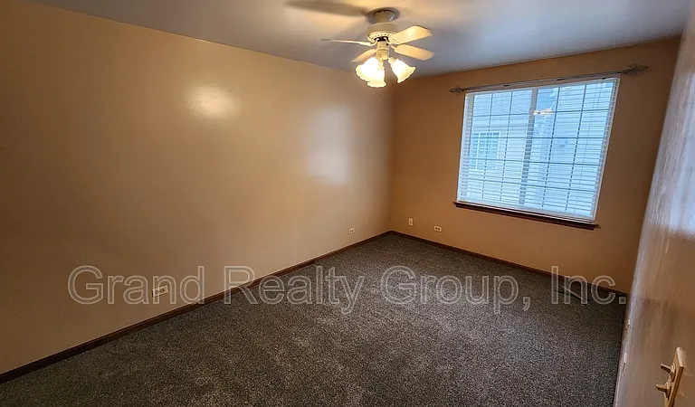 277 W Treehouse Ln — Photo 9