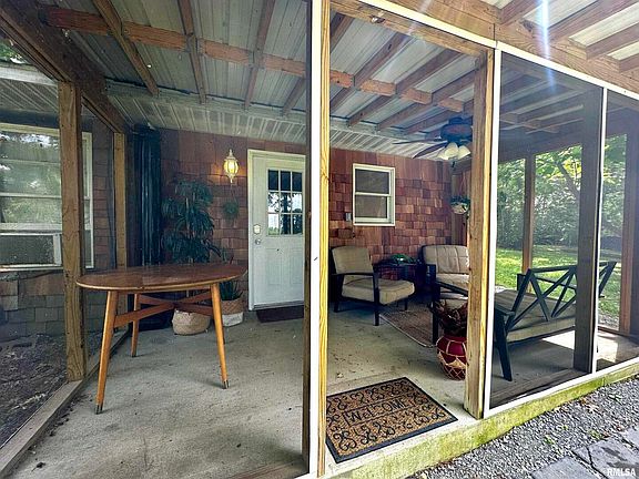 4th image of 221 Vince Ashley Dr