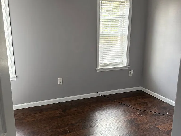 705 S Van Buren St — Photo 9