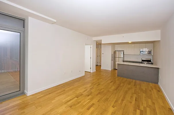 Rented by Astoria Realty | media 4