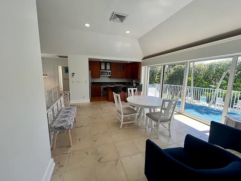 115 Dolphin Rd — Photo 30