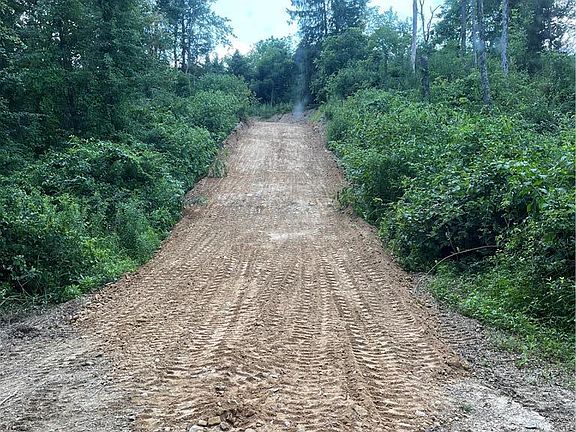 3rd image of Twin Hill Dr