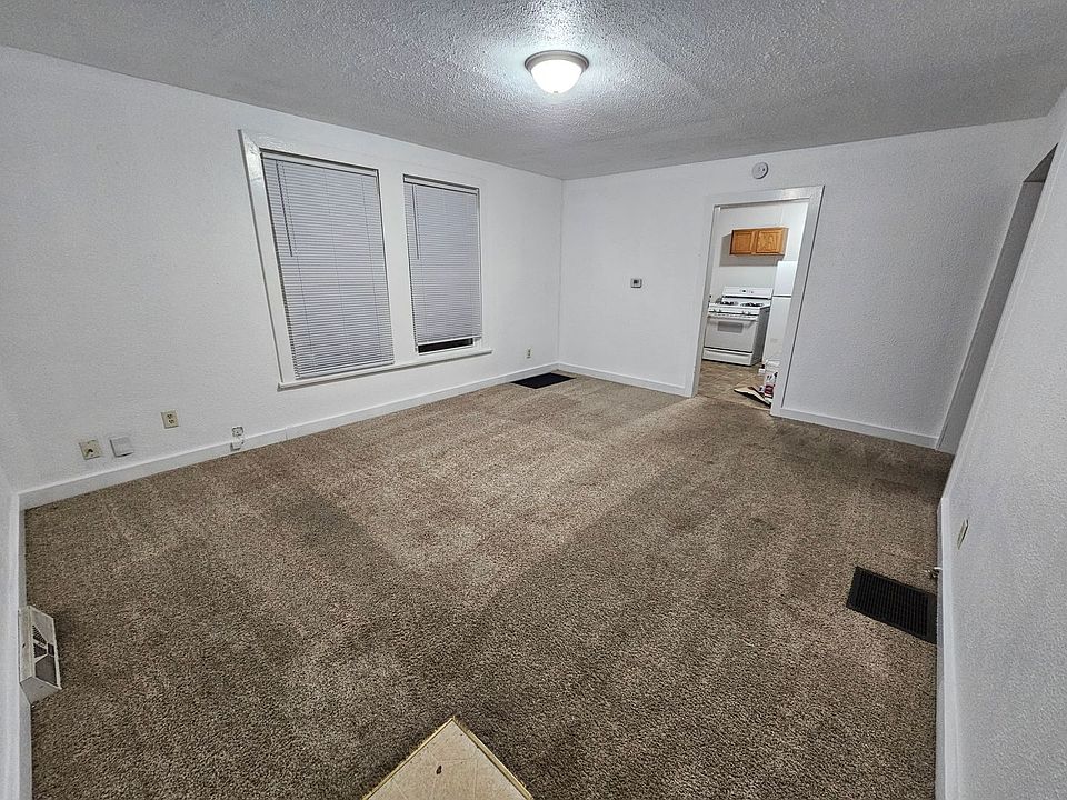 2nd image of 203 N Lincoln Ave APT 1