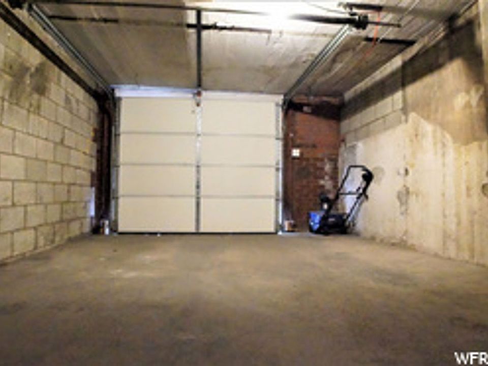 1st image of 2548 E Commonwealth Ave