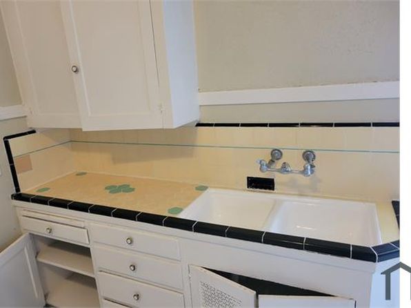 4024 5th St APT 1R