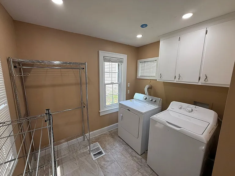 503 Commonwealth Ave — Photo 21