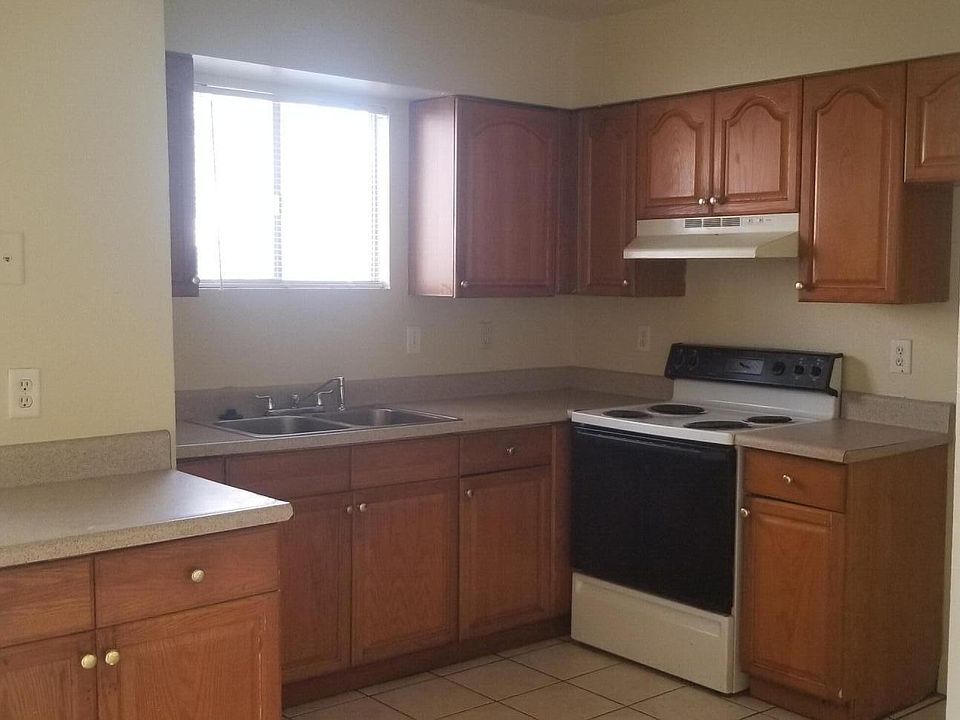 1st image of 1701 E Pepper Cir APT 1