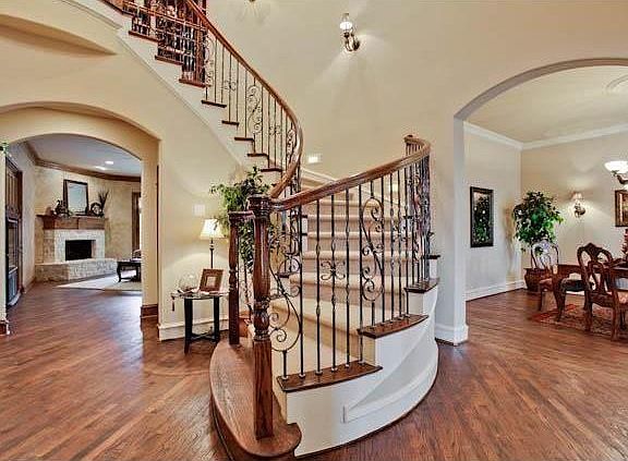 3rd image of 1653 Hilton Head Ln