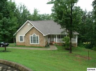 124 Shiner Run Dr, Newport, TN 37821