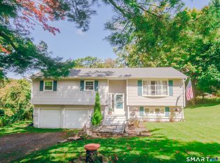 7 Rodline Rd, Danbury, CT 06811