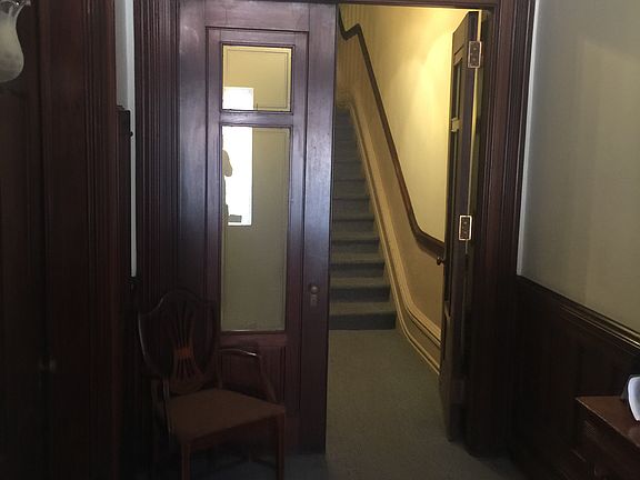 4th image of 298 State St APT 4