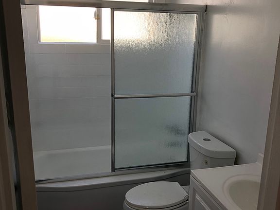 4th image of 1401 W Alameda Ave #107