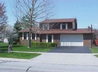 1627 Valley Crest Dr, Columbus, OH 43228