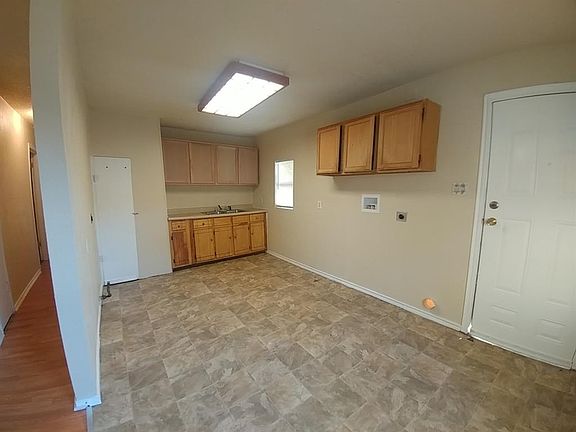 5th image of 4700 Shackleford St