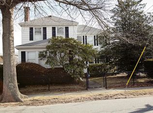 94 Carroll Ave, Newport, RI 02840