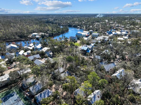 314 NE Lisette Ln, Steinhatchee, FL 32359