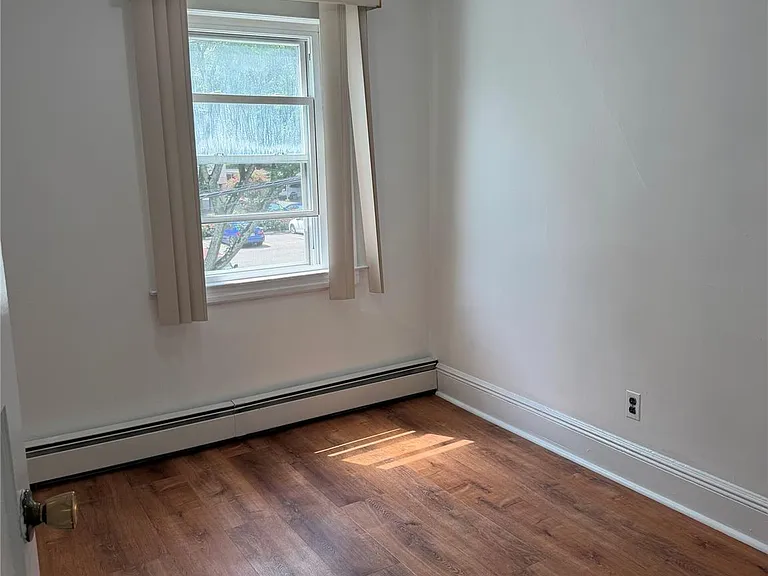 212 Orchard St — Photo 7