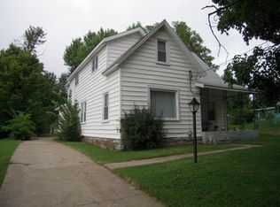 1115 E Pythian St, Springfield, MO 65802