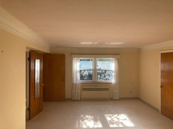 2nd image of 704 Princeton St #2