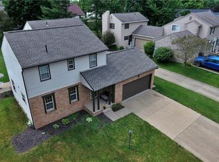 6463 Blossomwood Cir NE, Canton, OH 44721
